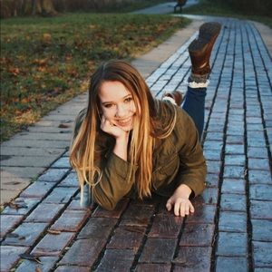 Meet your Posher, Lucy